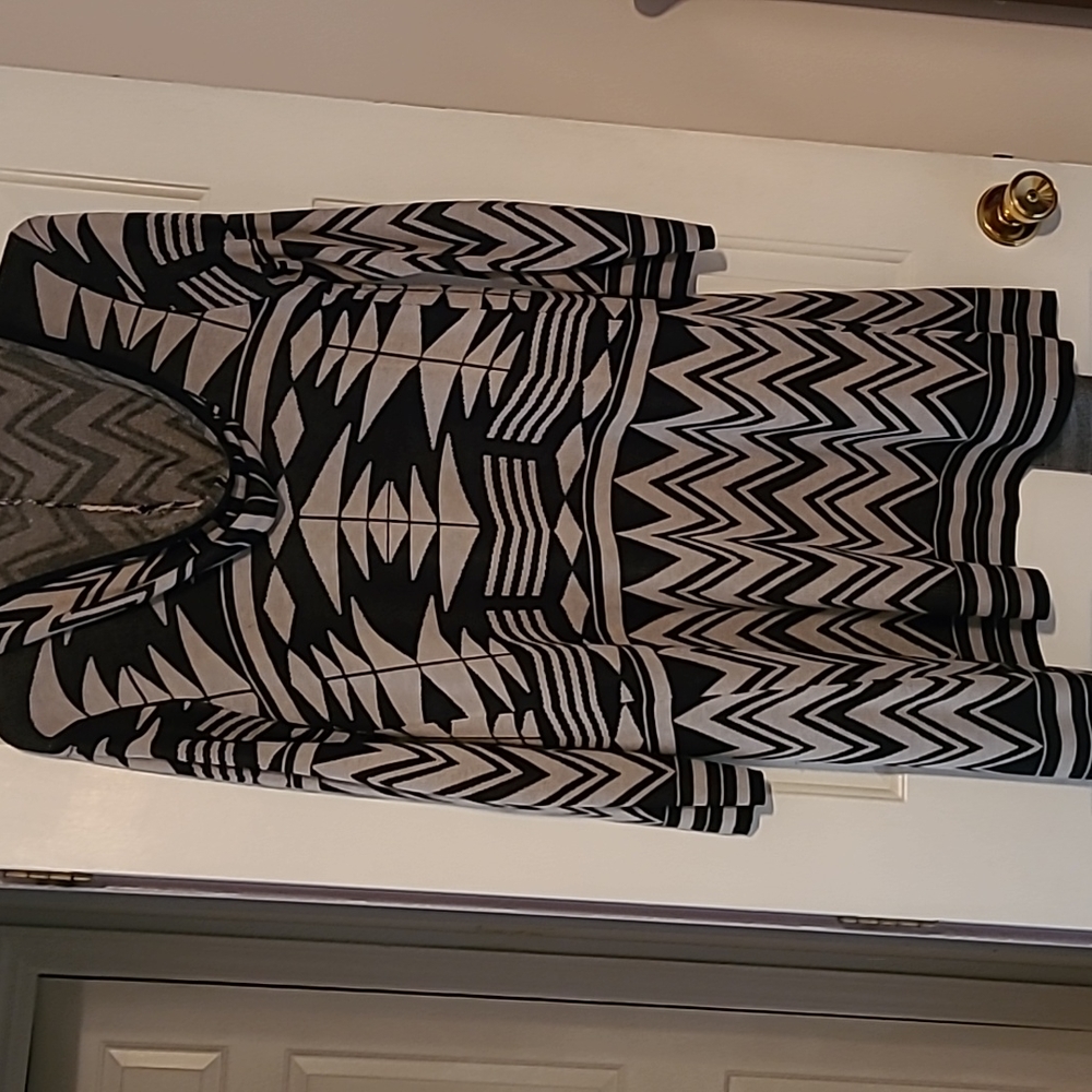 Cardigan - Picture 3 of 3